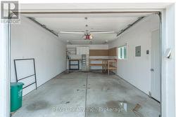 Garage - 