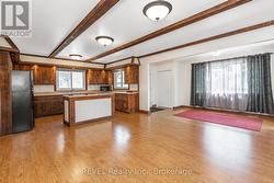 Kitchen and family room - 