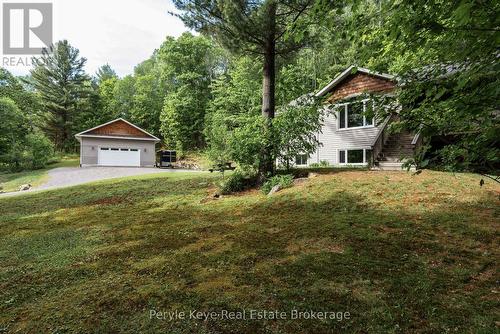 595 CLEARWATER LAKE ROAD  Huntsville (Stephenson), ON P0B 1L0