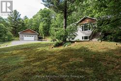 595 CLEARWATER LAKE ROAD Huntsville (Stephenson), ON P0B 1L0