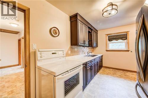 104 Elgin Crescent, Waterloo, ON 