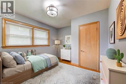 104 Elgin Crescent, Waterloo, ON 