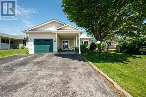 1 CLIFF DRIVE  Clarington (Newcastle), ON L1B 1P2
