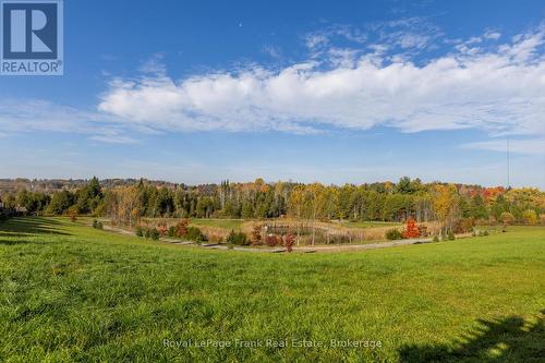 2 Richard Eason Court, Otonabee-South Monaghan, ON 