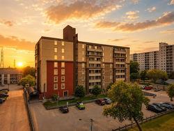 406 180 Beliveau Road  Winnipeg, MB R2M 1T1