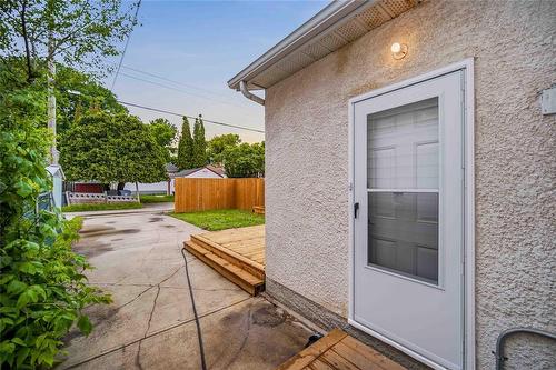 364 Inglewood Street, Winnipeg, MB 