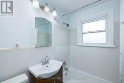 UPPER UNIT VACANT - 