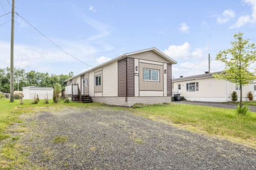 1333 Rue de Sapporo  Lévis (Les Chutes-De-La-Chaudière-Ouest), QC G7A 0R4