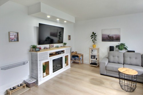 Salon - 503 Route 111 O., Amos, QC 