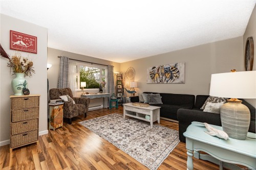 #4-400 Robron Rd, Campbell River, BC 
