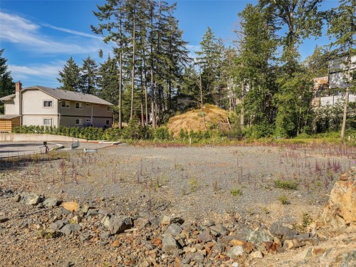 2175 Yucca Pl, Langford, BC 