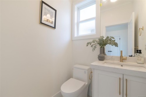 565 Belford Pl, Langford, BC 