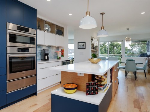 #29-2353 Harbour Rd, Sidney, BC 