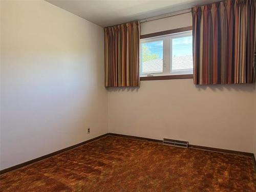 965 Sinclair St, Winnipeg, MB 