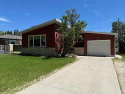 965 Sinclair ST  Winnipeg, MB R2V 2Y2