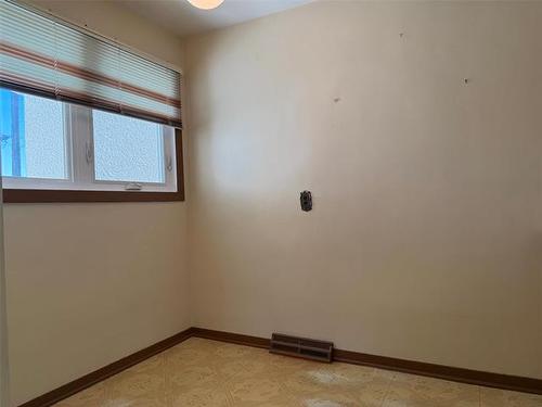 965 Sinclair St, Winnipeg, MB 