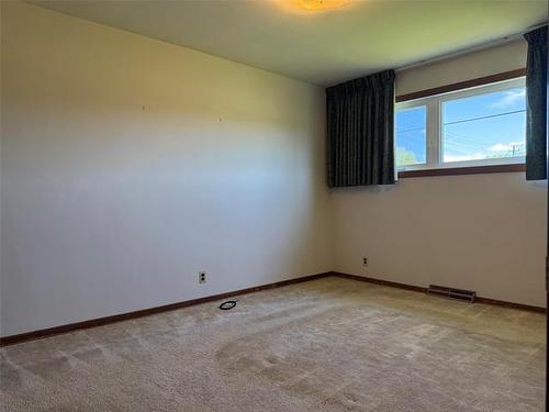 965 Sinclair St, Winnipeg, MB 