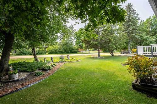 543 Silverdale Ave, Winnipeg Beach, MB 