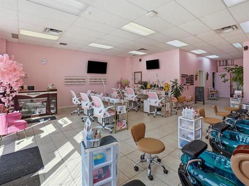2450 Main St, Winnipeg, MB 