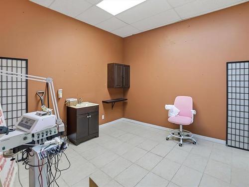 2450 Main St, Winnipeg, MB 