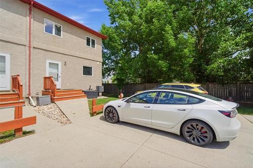 14-1010 Wilkes Ave, Winnipeg, MB 