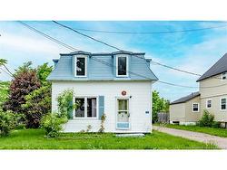 12 Court ST Richibucto, NB E4W 3Y2