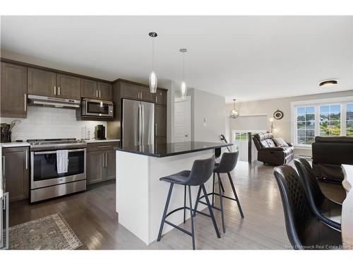 142 Mooers Dr, Fredericton, NB 