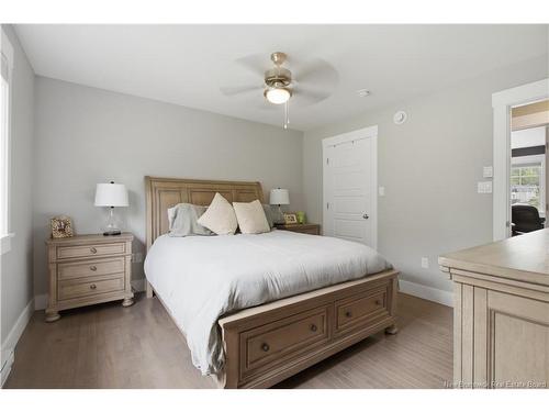 142 Mooers Dr, Fredericton, NB 