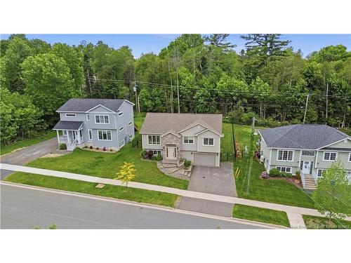 142 Mooers Dr, Fredericton, NB 