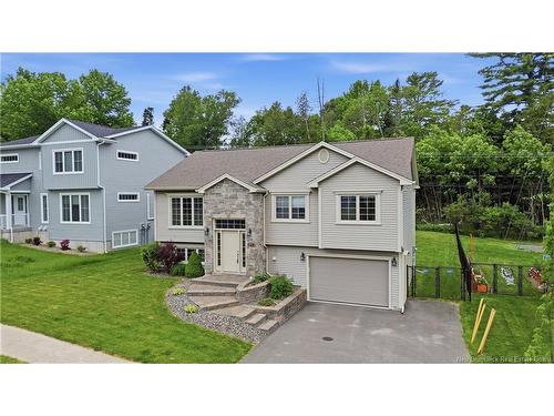 142 Mooers Dr, Fredericton, NB 