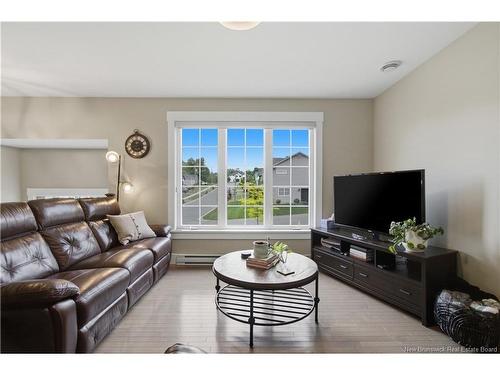 142 Mooers Dr, Fredericton, NB 