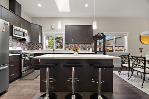 3530 Luxton Rd, Langford, BC 