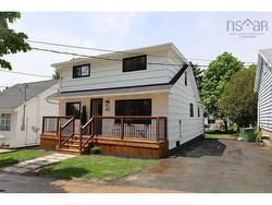 45 Russell Street  Dartmouth, NS B3A 3M9