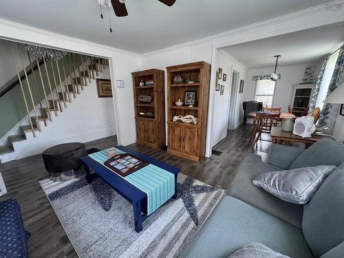 1 Moore Street, Parrsboro, NS 