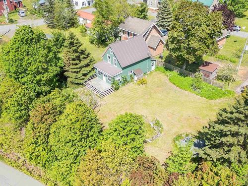 1 Moore Street, Parrsboro, NS 