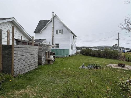 11 Havenside Road, Louisbourg, NS 