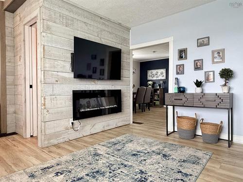 11 Havenside Road, Louisbourg, NS 