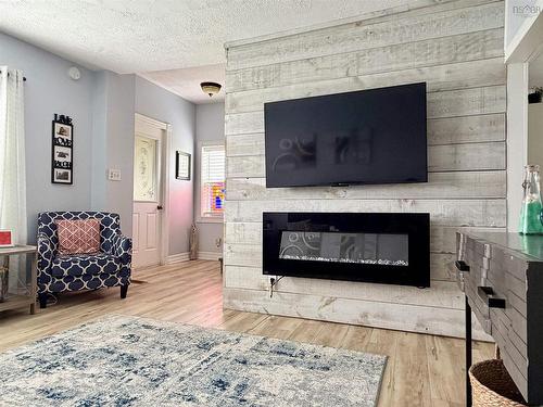 11 Havenside Road, Louisbourg, NS 