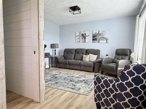 11 Havenside Road, Louisbourg, NS 