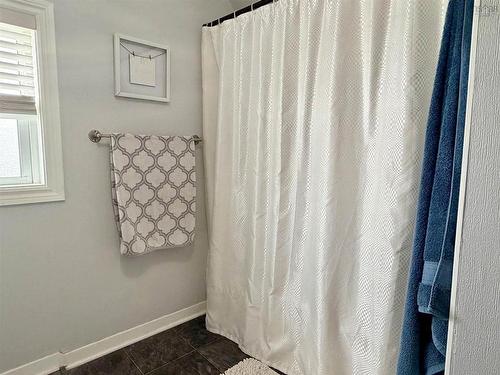 11 Havenside Road, Louisbourg, NS 
