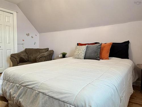 11 Havenside Road, Louisbourg, NS 