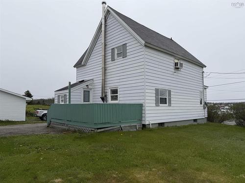 11 Havenside Road, Louisbourg, NS 