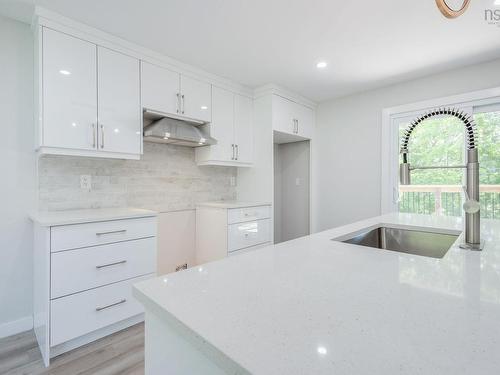 27 Meadowview Drive, Bedford, NS 
