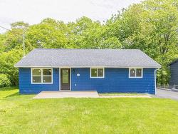 27 Meadowview Drive Bedford, NS B4A 2C3