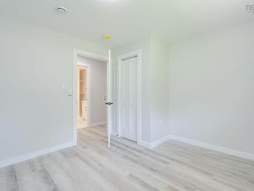 27 Meadowview Drive, Bedford, NS 