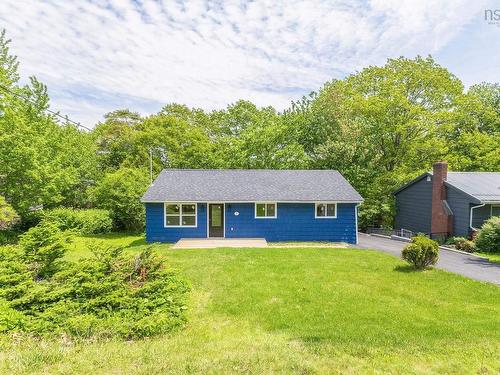 27 Meadowview Drive, Bedford, NS 