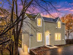 358-360 St Margarets Bay Road  Armdale, NS B3N 1J9