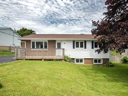 88 Ancaster Court Cole Harbour, NS B2V 1J4