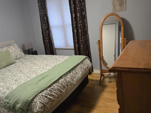 27 Smith Avenue, Bridgewater, NS 