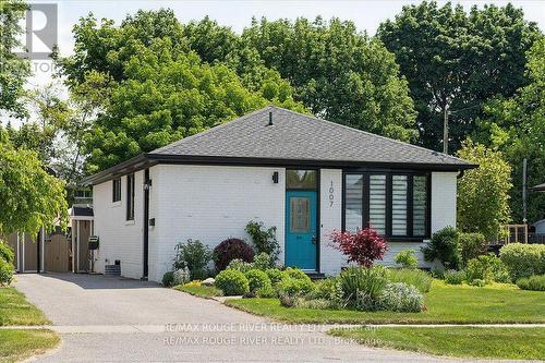 1007 WALTON BOULEVARD  Whitby, ON L1N 3G8